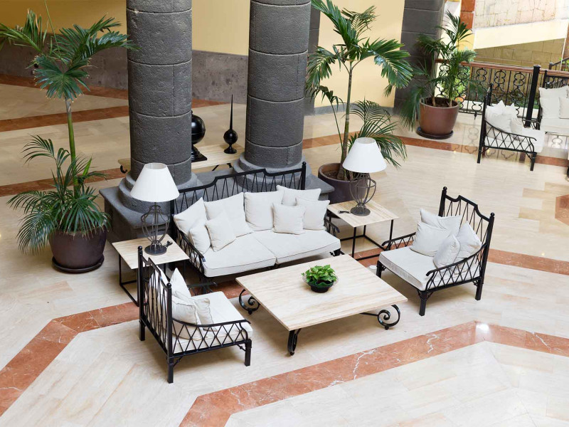 VKL Corredurías Seguros · Hoteles / Hostales / Residencias